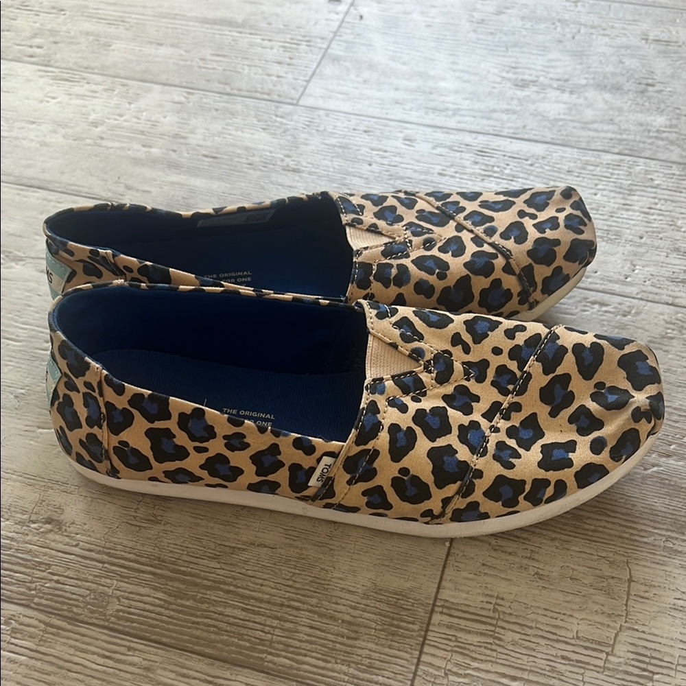 Toms Alpargata Blue & Tan Flats Comfortable Slip-On Loafers
